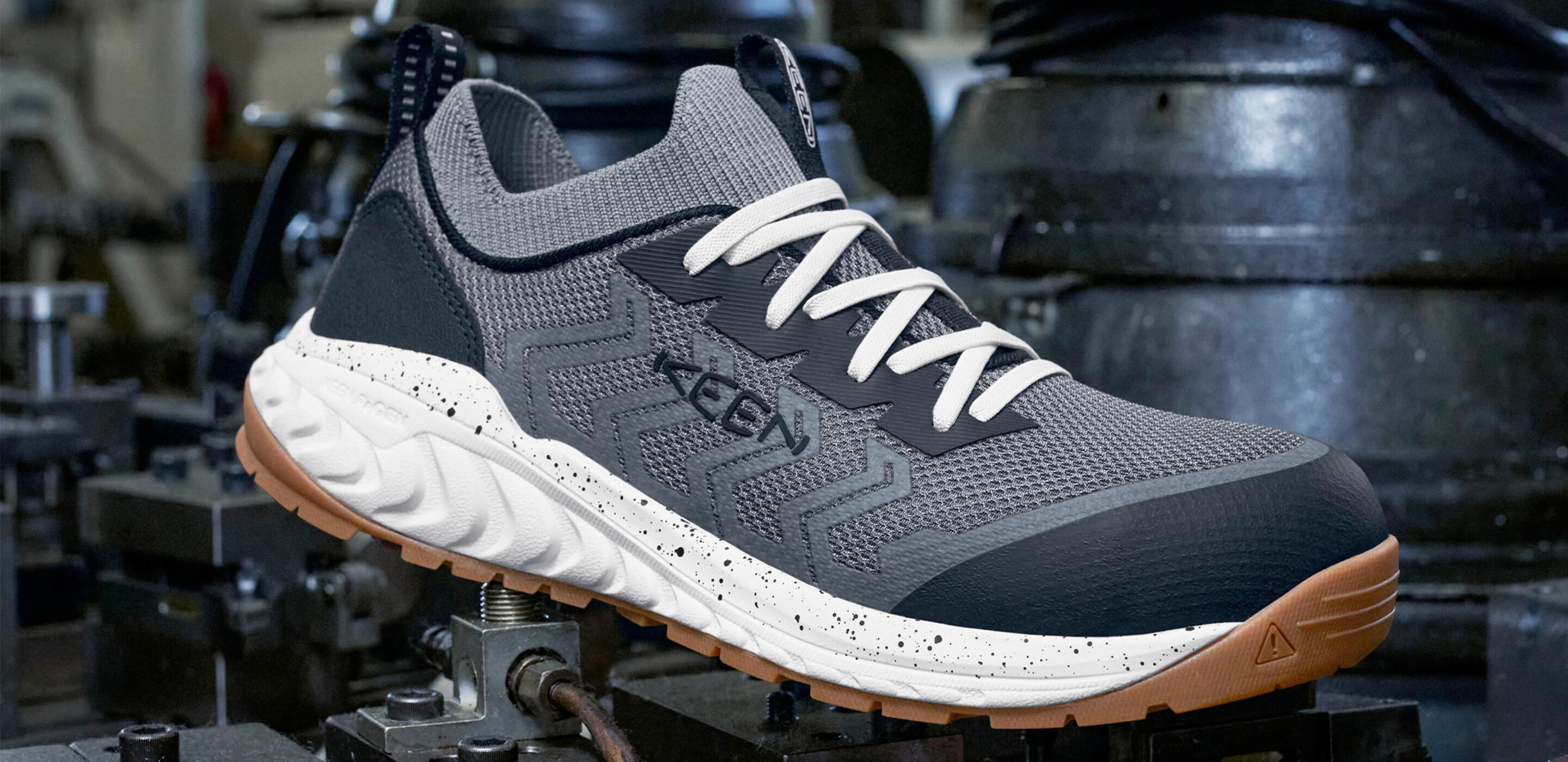 ARVADA SHIFT | KEEN公式オンラインストア