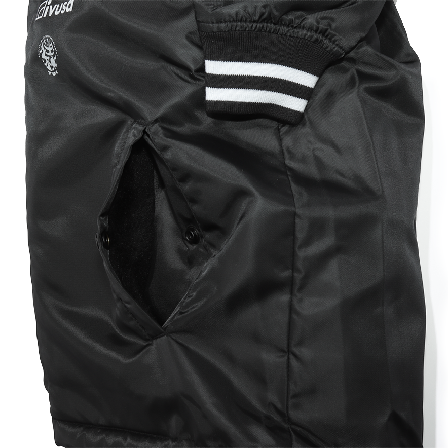 緊急災害支援 チャリティー コーチジャケット | Black | KEEN公式 緊急災害支援 チャリティー コーチジャケット | Black | KEEN公式