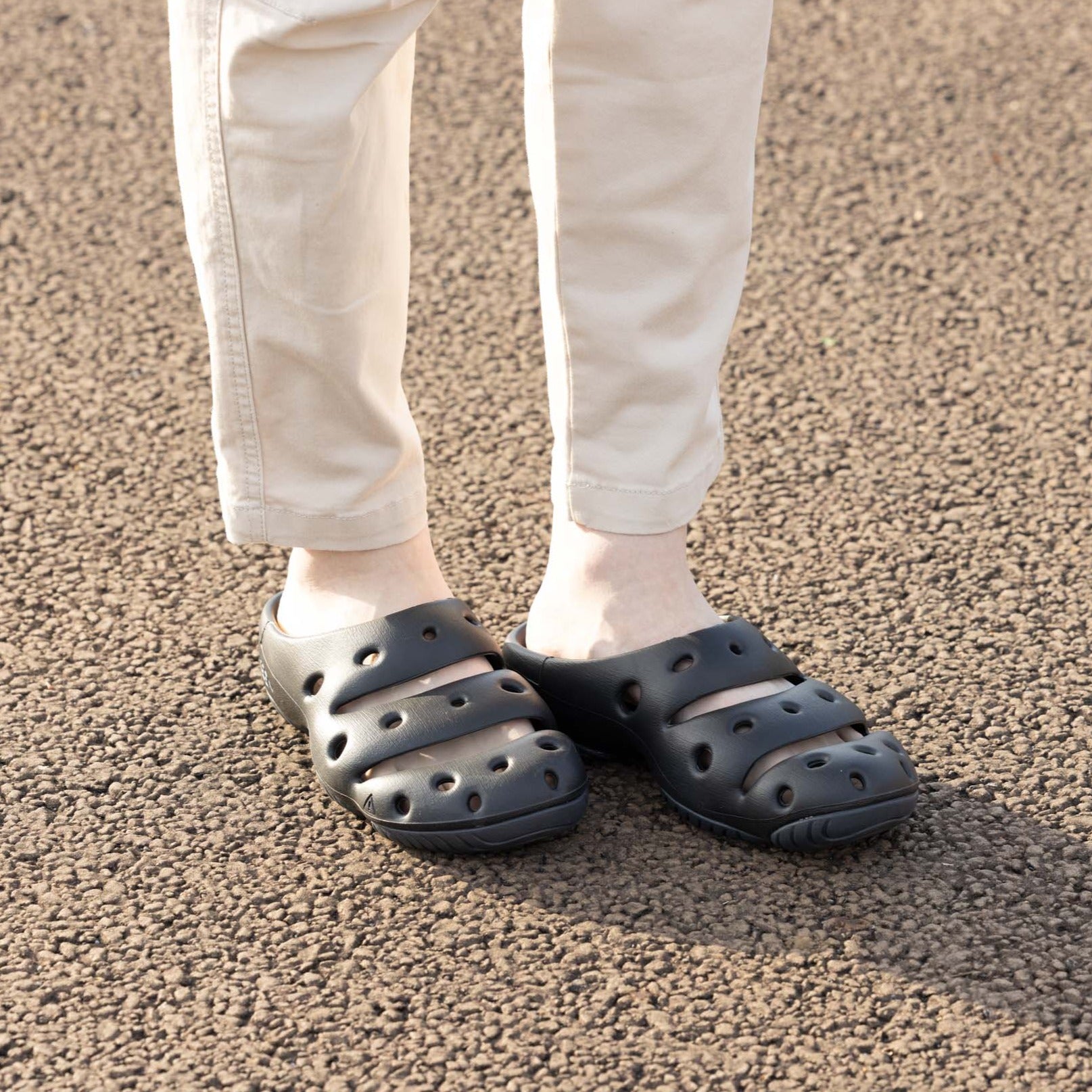 メンズ サンダル Ι ヨギ | KEEN公式オンラインストア