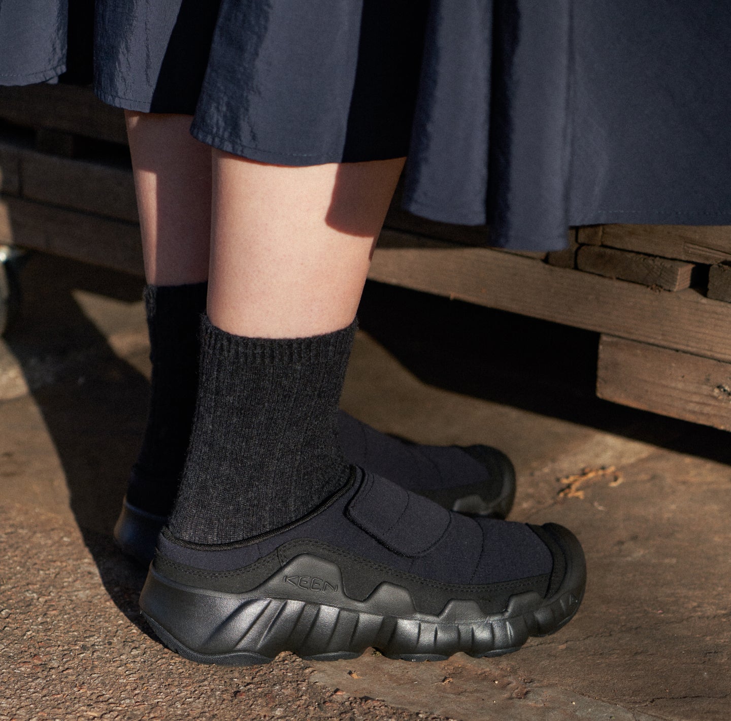 ペケまる KEEN BLITHE スニーカー US6 23センチ キーン KEEN