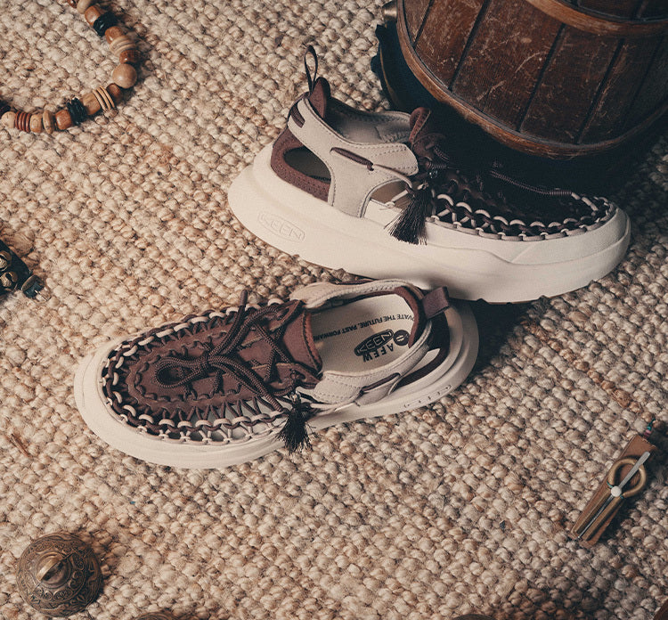 ド*ン様 KEEN キーン　２色配色　サンダル　新品　箱付 KEEN キーン サンダル レディース キッズ ジュニア 子供 ニュー
