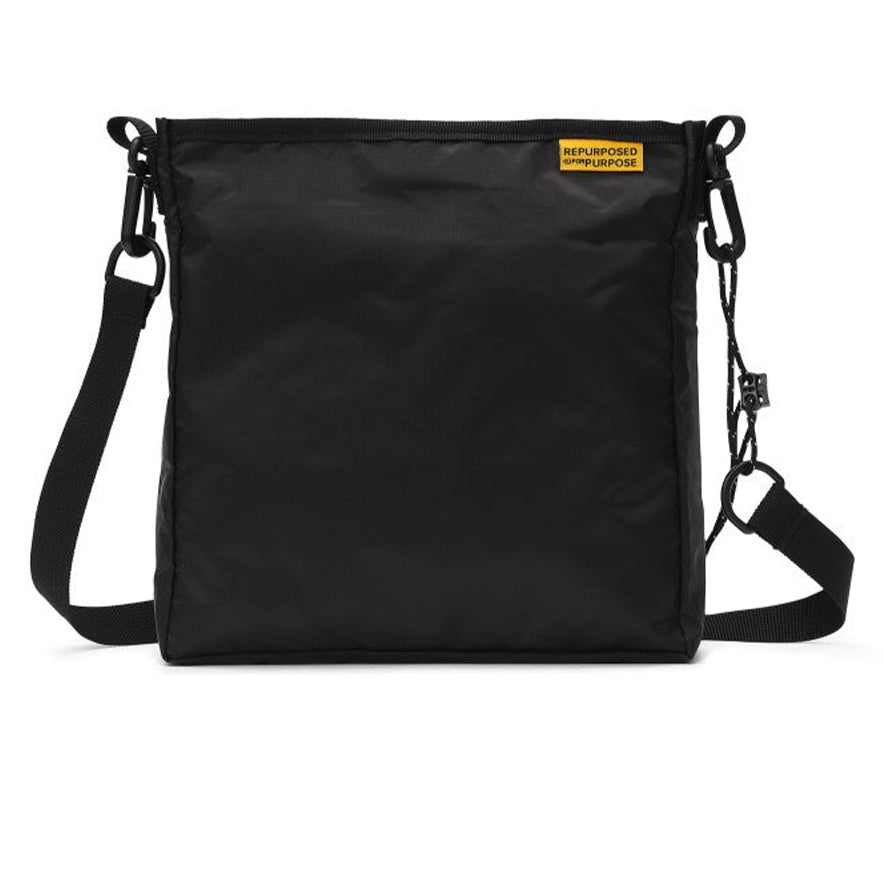 ハーベスト マテリアル サコッシュ スリー | Black/Black | KEEN公式