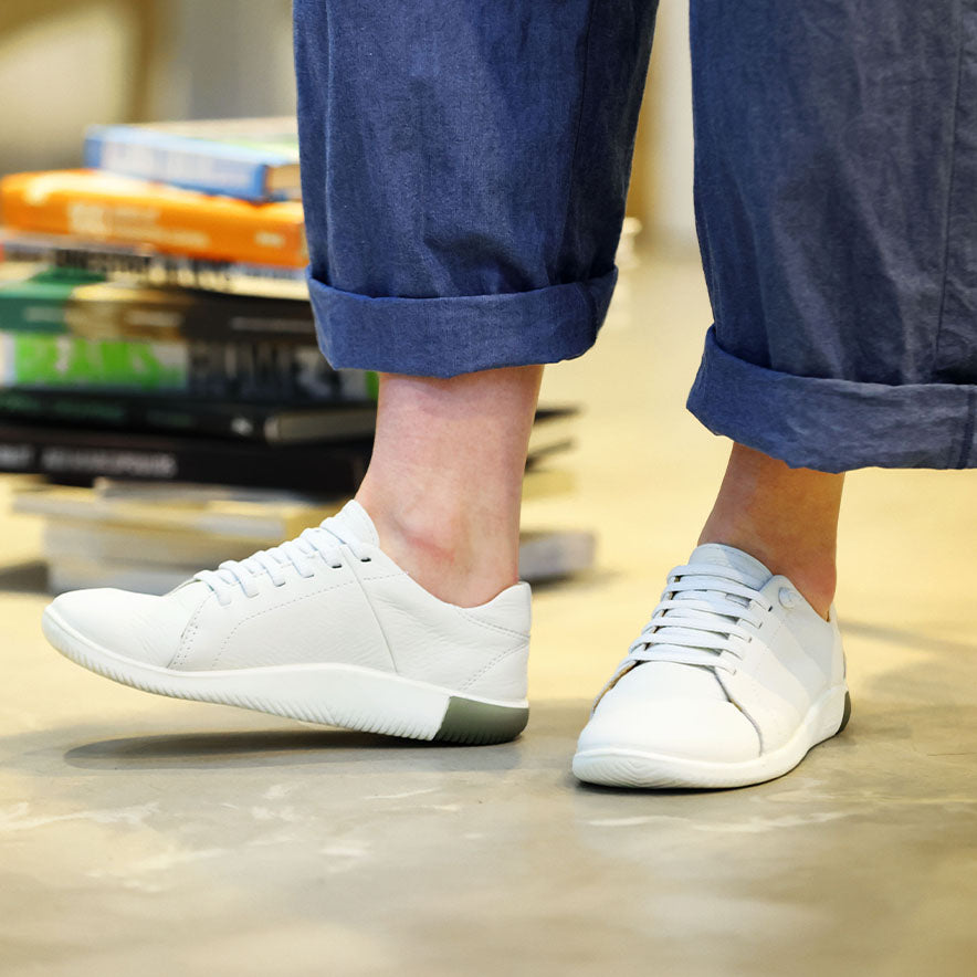 KEEN KNX LACE Wホワイト スニーカー25.5CM ウィメンズ スニーカー Ι ケーエヌエックス レース | KEEN公式