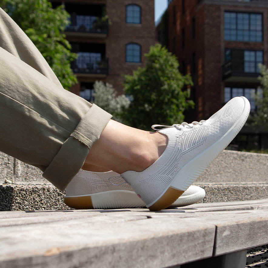 ウィメンズ スニーカー Ι ケーエヌエックス ニット レース | KEEN公式