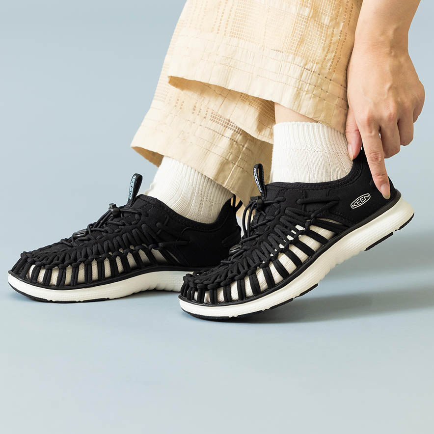 ウィメンズ ユニーク オースリー | Black/Star White | KEEN公式