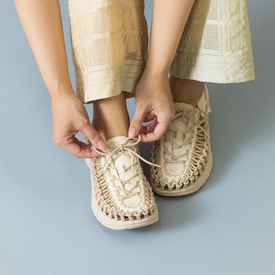 ウィメンズ | ユニーク アストリア キャンバス | KEEN公式オンラインストア