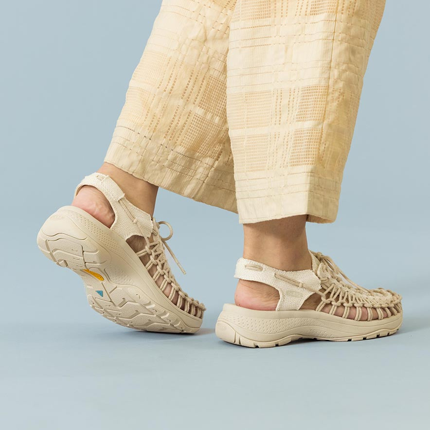 ウィメンズ | ユニーク アストリア キャンバス | KEEN公式オンラインストア