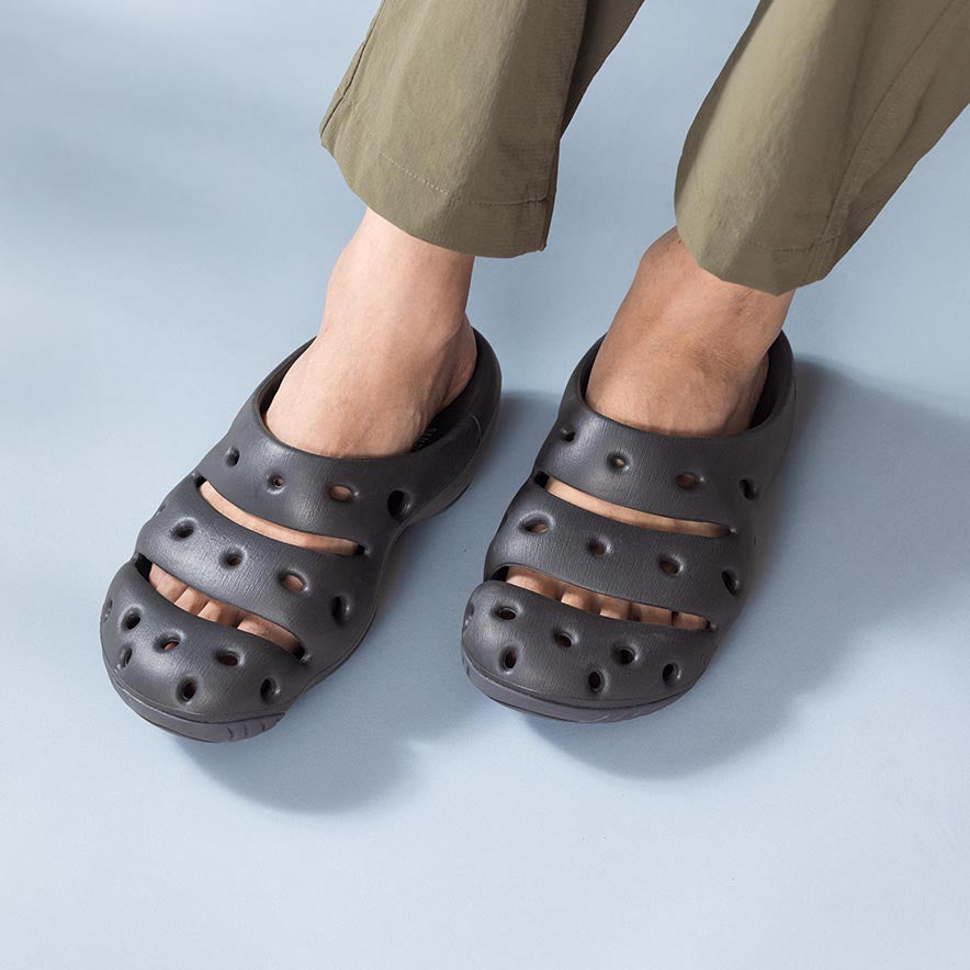 メンズ サンダル Ι ヨギ | KEEN公式オンラインストア