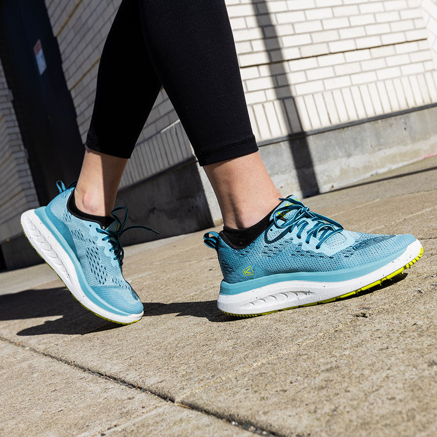 ウィメンズ ウォーキングシューズ Ι ダブルケー400 | KEEN公式