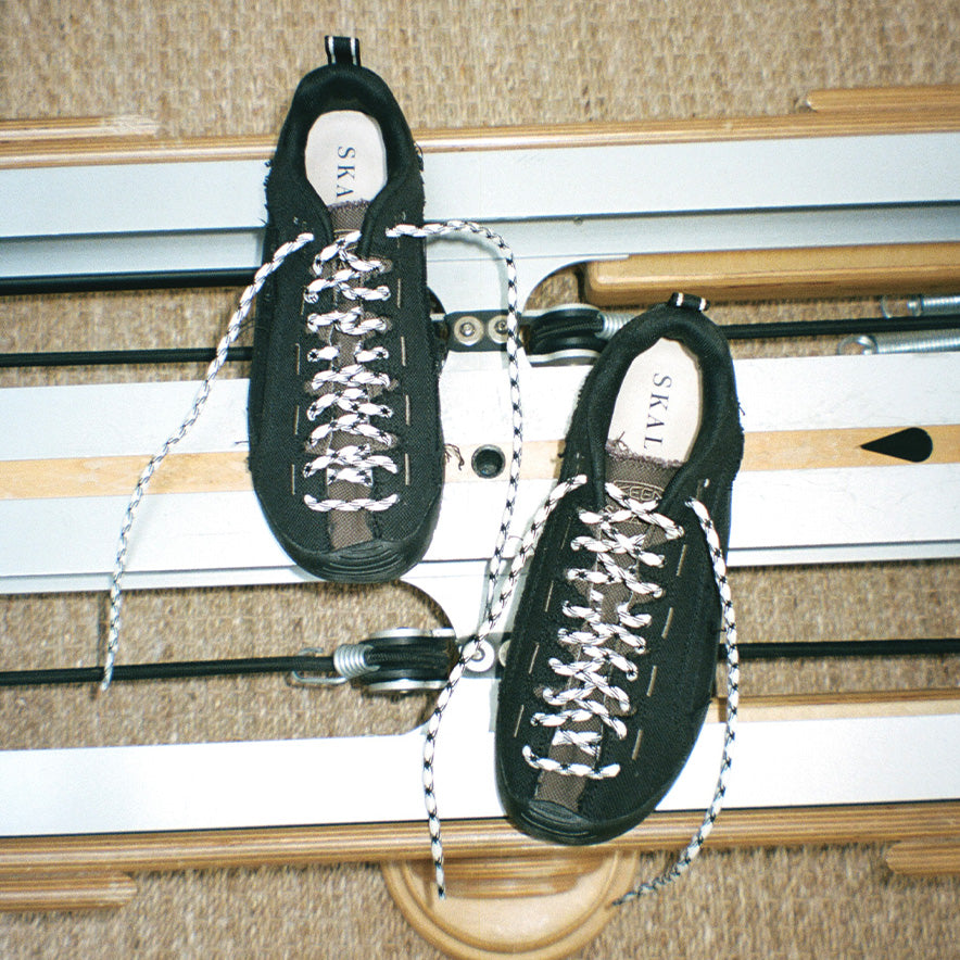   ジャスパー　ブラック メンズ スニーカー | ジャスパー ザイオニック | KEEN公式オンラインストア