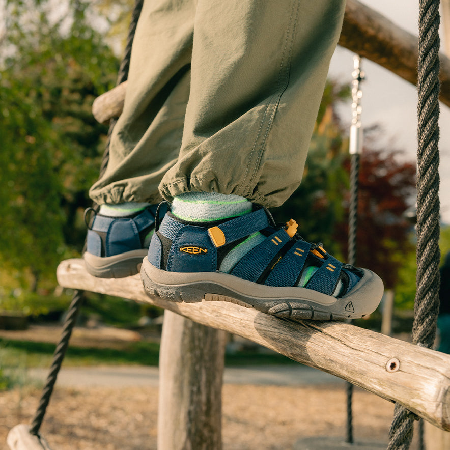 ビッグキッズ ニューポート エイチツー | Naval Academy/Keen Yellow