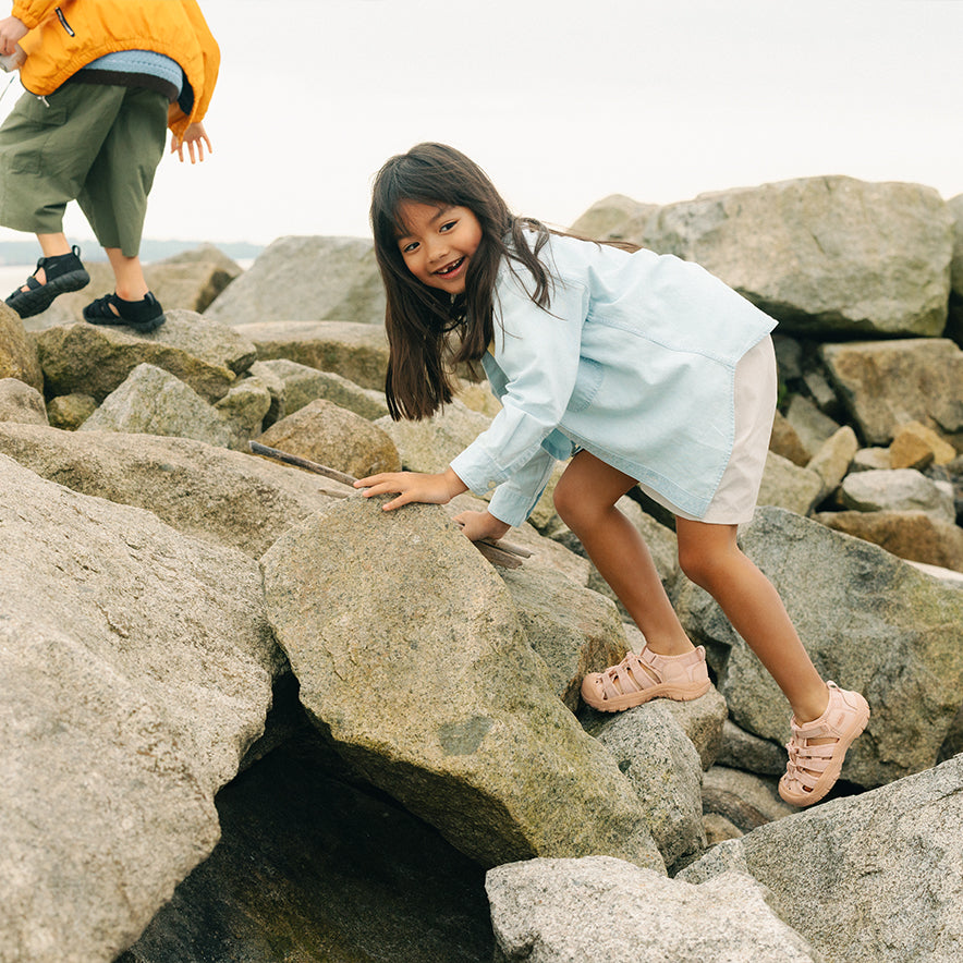 ビッグキッズ シーキャンプ ツー シーエヌエックス | Pink Gold | KEEN