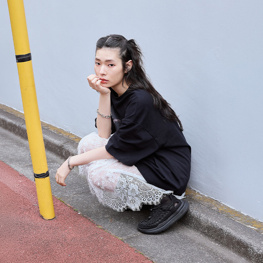 ウィメンズ ユニーク ダブルケー | Black/Black | KEEN公式オンライン