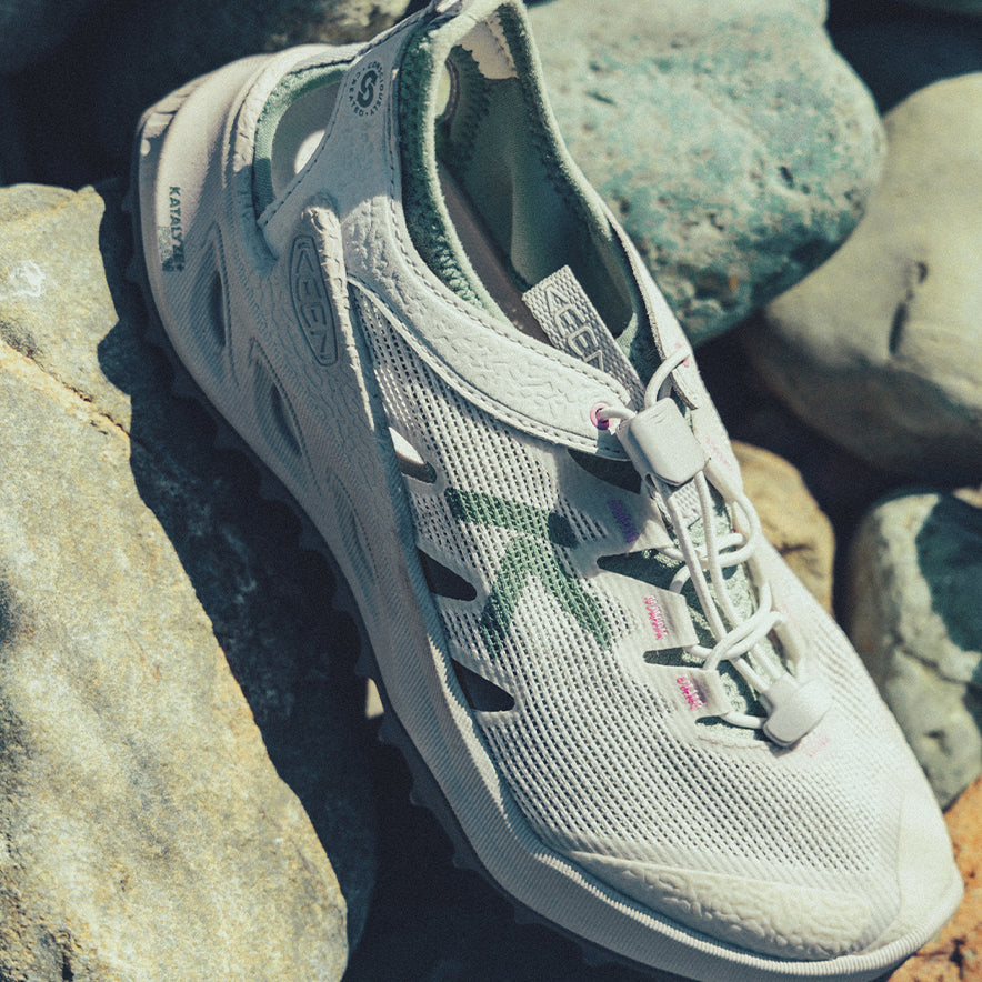 ウィメンズ ザイオニック エーディーブイ | Vapor/Orchid Smoke | KEEN