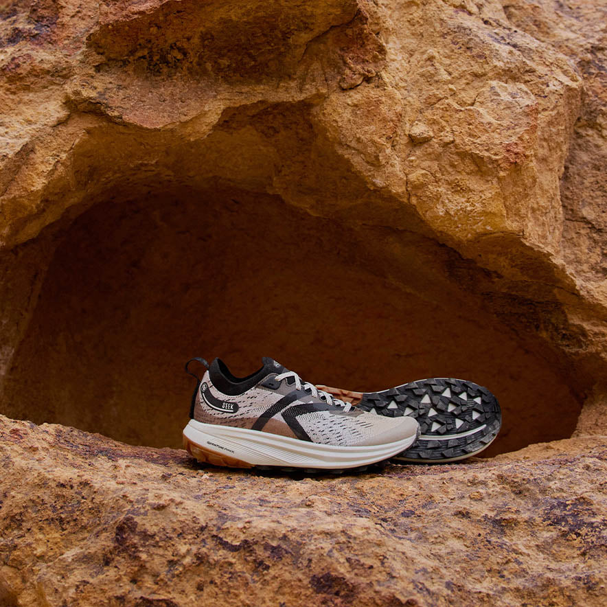 ウィメンズ トレイルランニングシューズ | シーク | KEEN公式