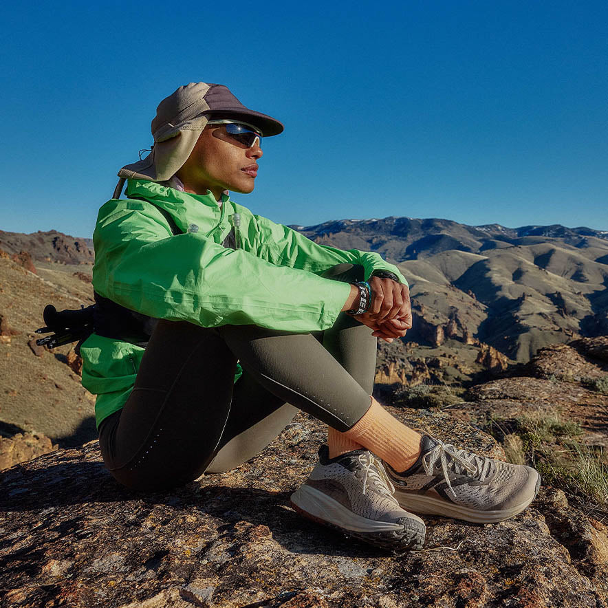 ウィメンズ トレイルランニングシューズ | シーク | KEEN公式