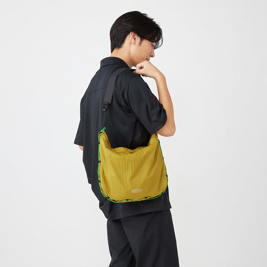 ナイロン シェル ショルダー | Mango Mint | KEEN公式オンラインストア