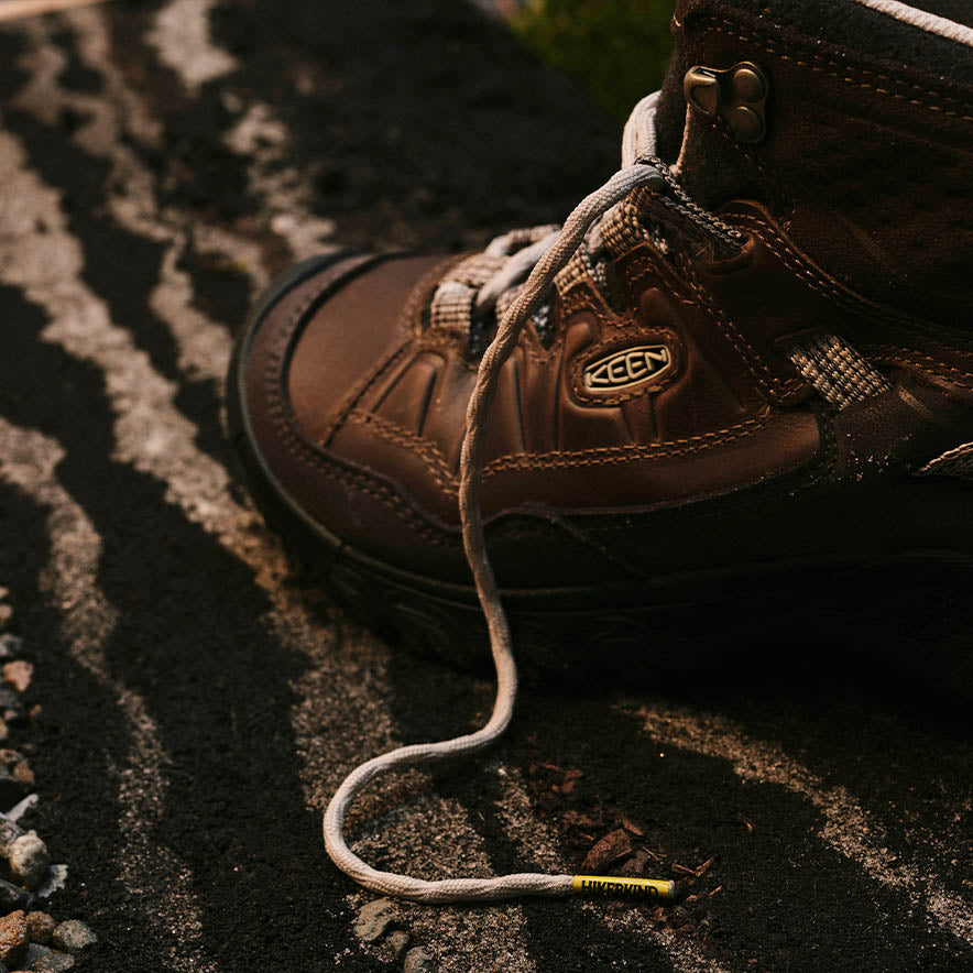 靴 FINE CAMP ウィメンズ ハイキングシューズ | ピレニーズ | KEEN公式