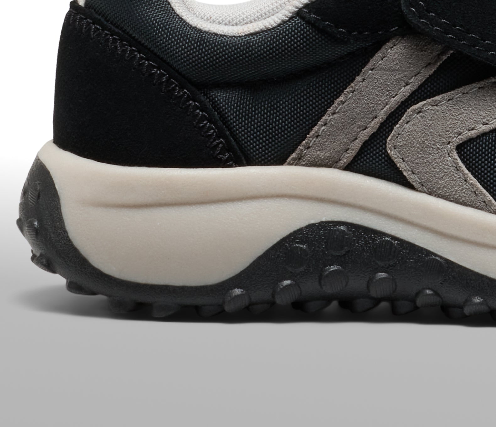 なえる リトルキッズ スニーカー | ケーエス エイティーシックス | KEEN