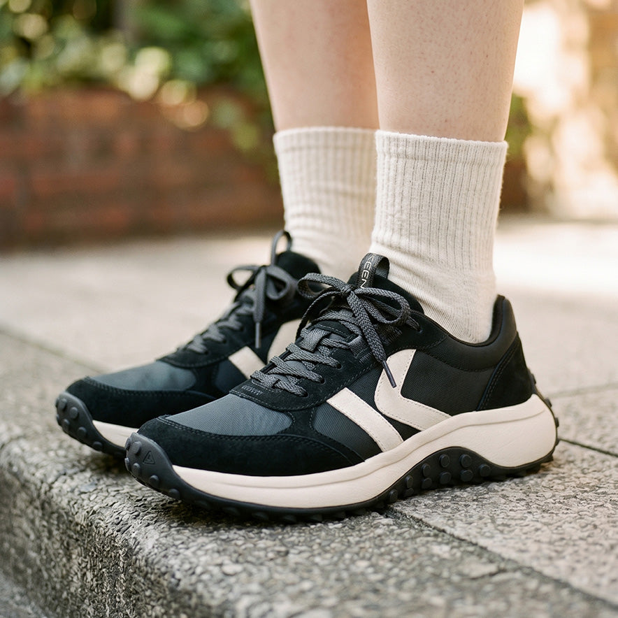 ウィメンズ ケーエス86 | Black/Birch | KEEN公式オンラインストア